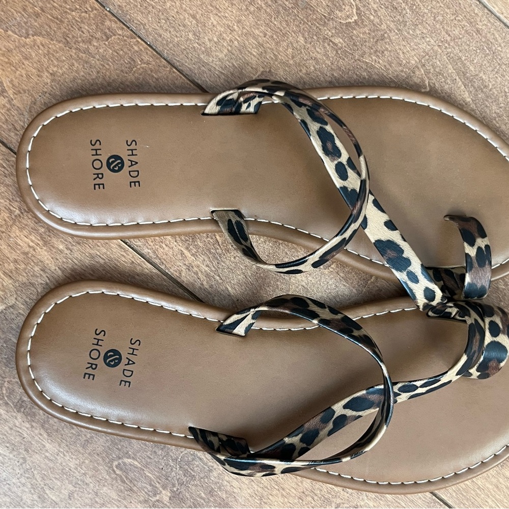 Shade & Shore Leopard Print Sandals